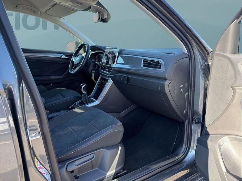 Gebraucht VW T-Roc 110 PS (80 kW) 2023 Grau SUV
