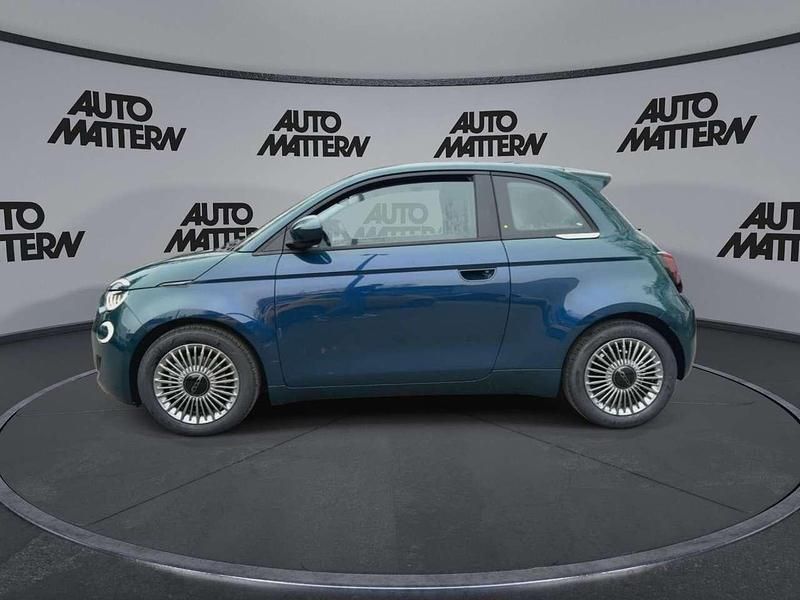 Neu Fiat 500 65 PS (47 kW) 2025 Ozean grün Limousine