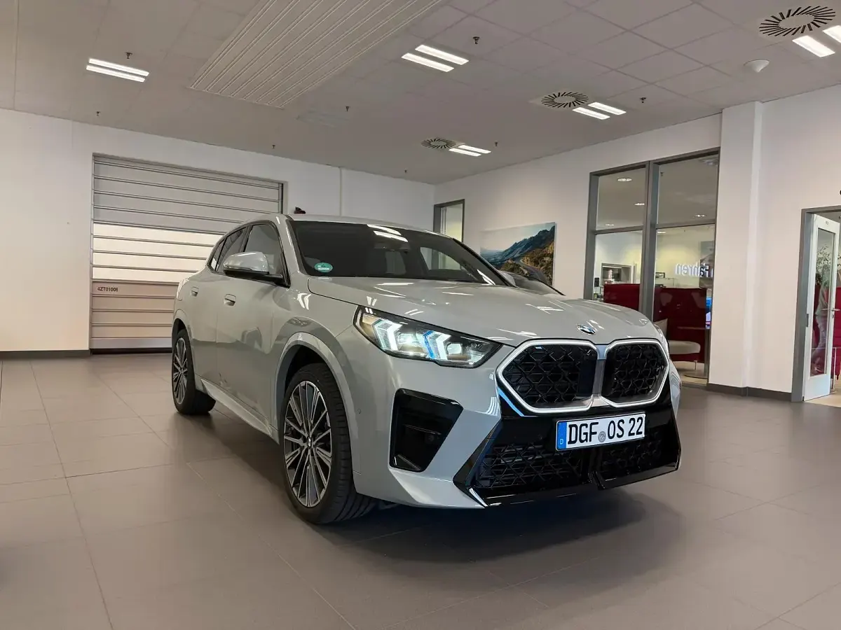 Usata BMW X2 Luxury Line 170 CV (125 kW) 2025 Grigio SUV