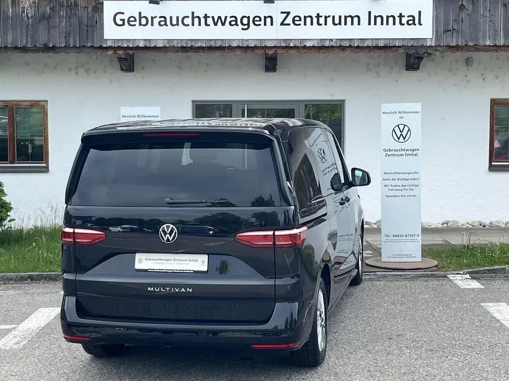 Usata VW T7 Life 150 CV (110 kW) 2025 Nero Furgone