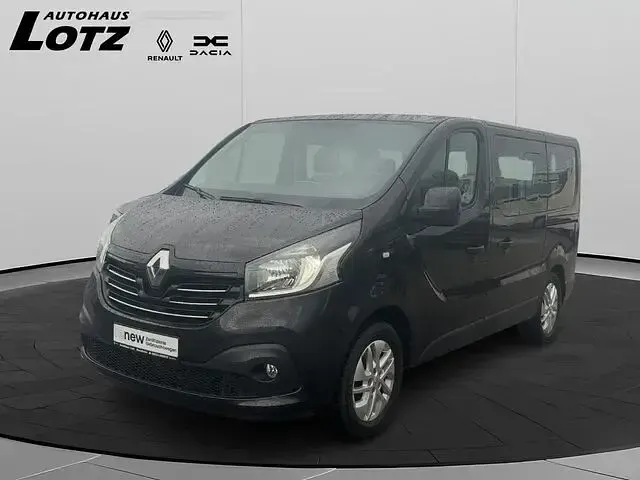 Second-hand Renault Trafic Expression 125 CP (91 kW) 2018 Negru Monovolum