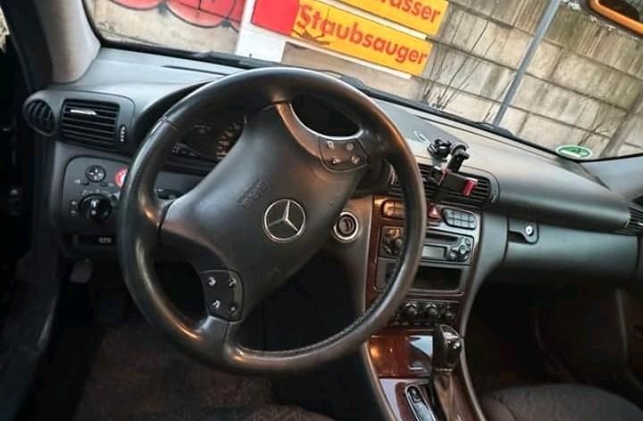 Gebraucht Mercedes C180 140 PS (102 kW) 2001 Blau Kombi