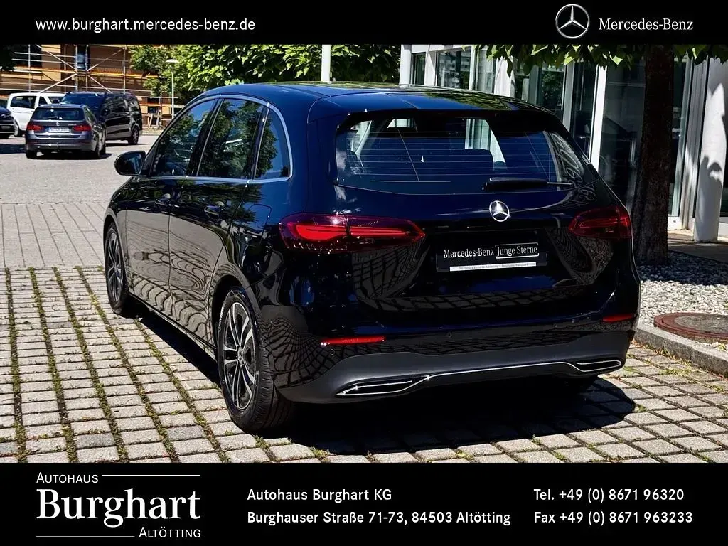 Gebraucht Mercedes B200 Advanced 163 PS (119 kW) 2025 Unilack nachtschwarz Kleinwagen