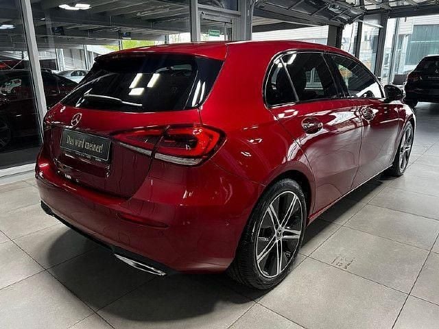 Gebraucht Mercedes A220 Progressive 190 PS (139 kW) 2022 Rot Limousine