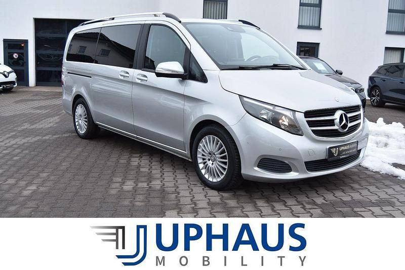 Gebraucht Mercedes V220 163 PS (119 kW) 2015 Silber (brillantsilber) Van / Kleinbus