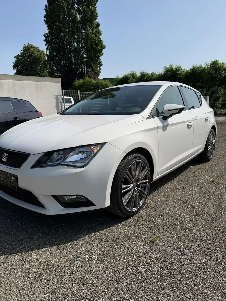 Gebraucht Seat Leon 110 PS (80 kW) 2015 Weiß Kleinwagen