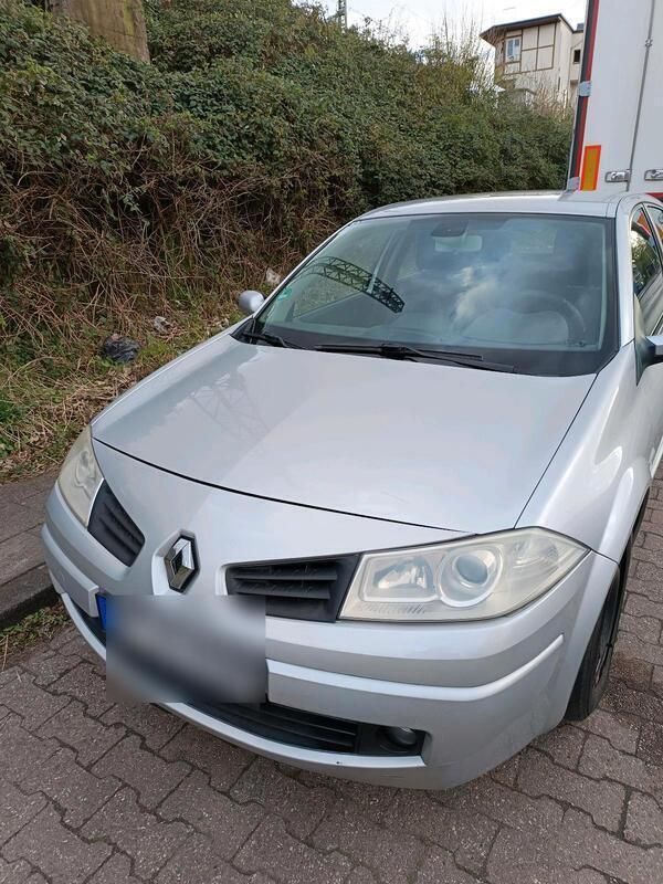 Silber Gebraucht 2007 Renault Mégane II Limousine | 1.200 € (Fairer Preis) - Bild 1/4