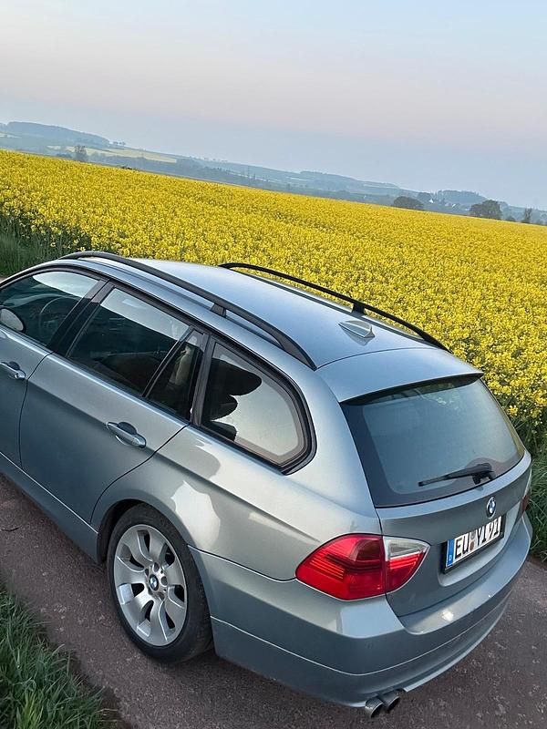 Gebraucht BMW 330 Shadowline 231 PS (169 kW) 2006 Silber Limousine