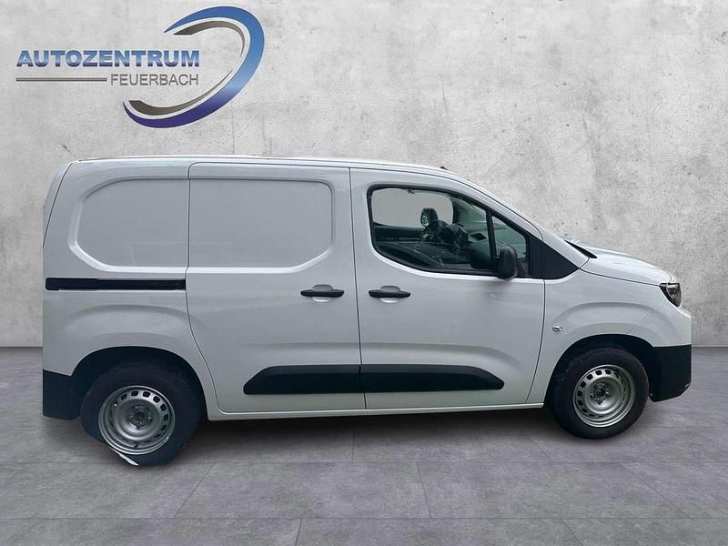 Gebraucht Toyota Proace City City 110 PS (80 kW) 2024 Icy white Van / Kleinbus