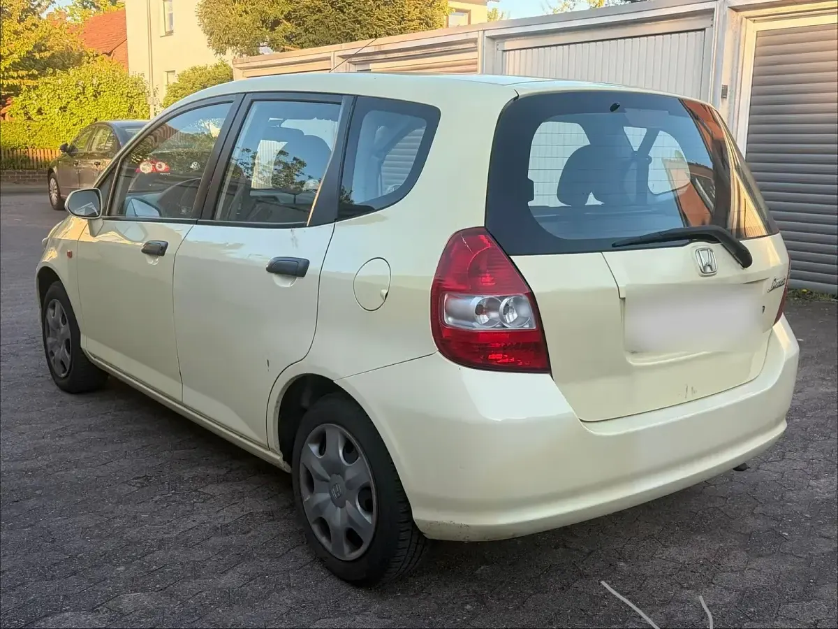 Usata Honda Jazz 83 CV (61 kW) 2002 Giallo Utilitaria