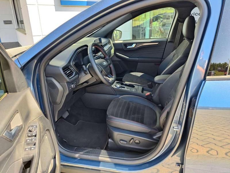 Gebraucht Ford Kuga ST-Line X 152 PS (111 kW) 2024 Chromablau metallic SUV