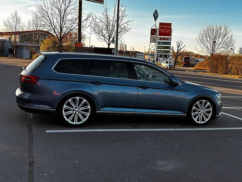 Gebraucht VW Passat 150 PS (110 kW) 2015 Blau Kombi