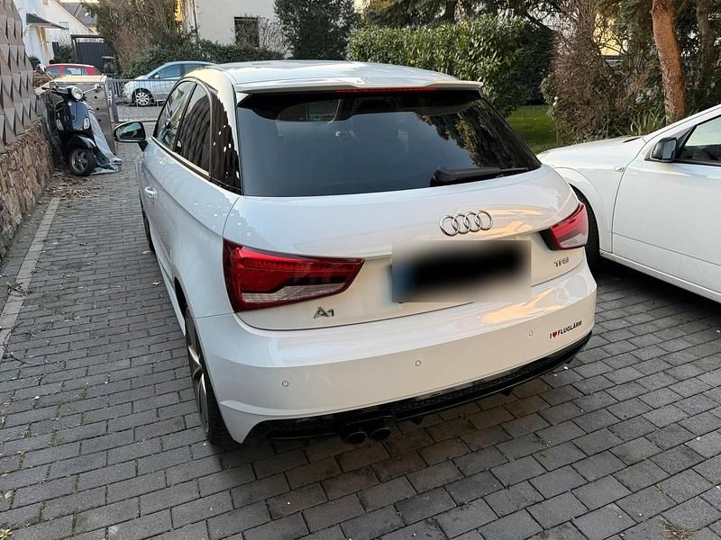 Gebraucht Audi A1 S-Line 192 PS (141 kW) 2017 Weiß Kleinwagen