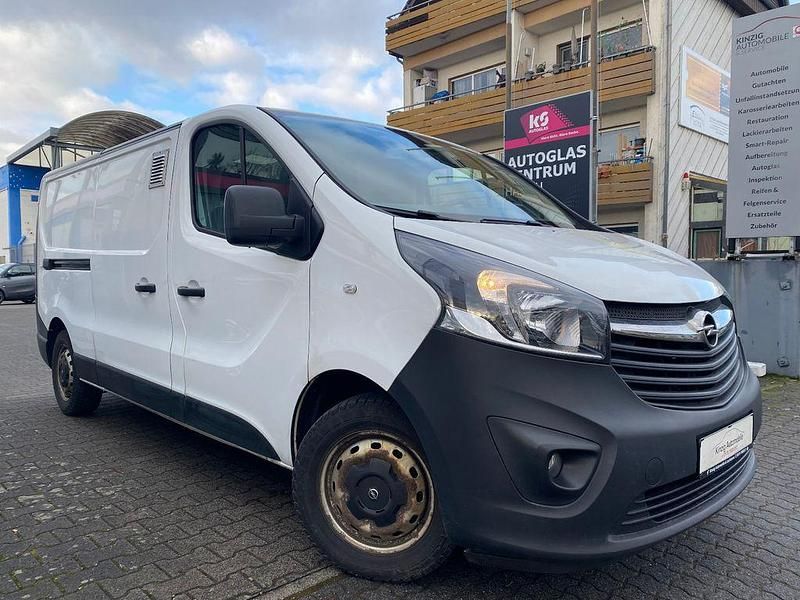 Gebraucht Opel Vivaro 125 PS (91 kW) 2019 Weiß Van / Kleinbus