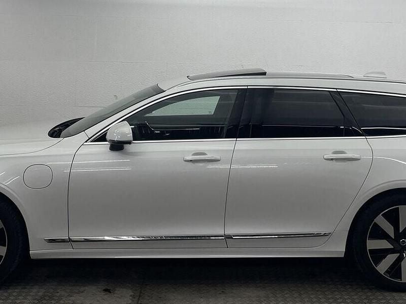 Gebraucht Volvo V90 179 PS (131 kW) 2024 Weiss Kombi