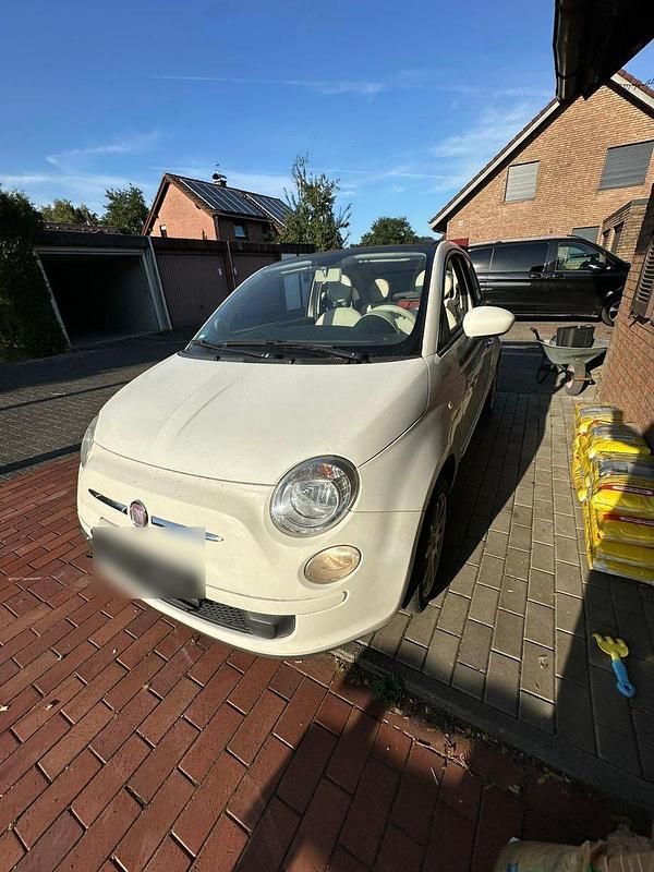 Weiß Gebraucht 2011 Fiat 500C Pop Cabrio | 4.799 € (Guter Preis) - Bild 1/4
