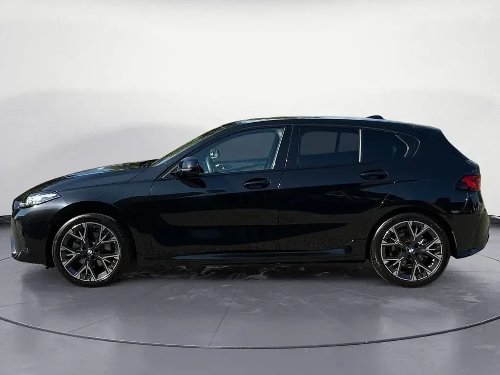 Gebraucht BMW 120 M Sport 170 PS (125 kW) 2026 Black saphire metallic Kleinwagen