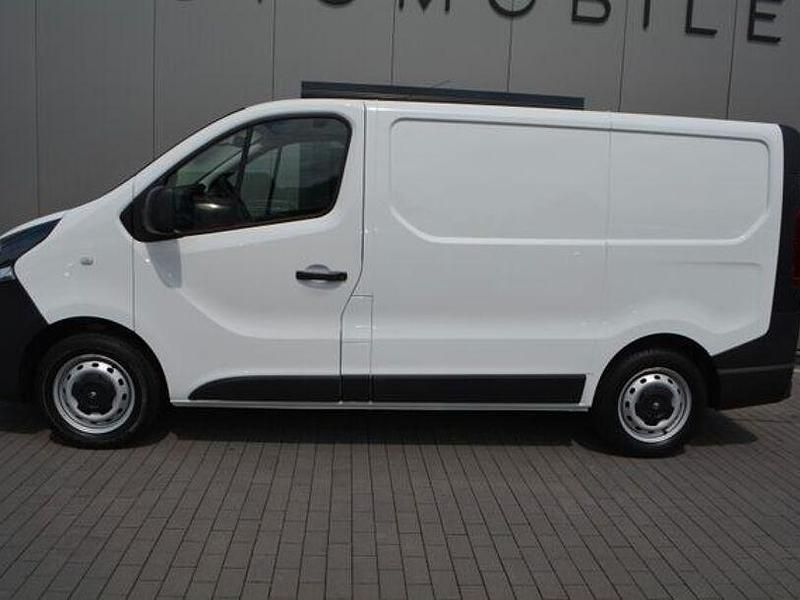 Gebraucht Opel Vivaro 121 PS (88 kW) 2018 Weiß Van / Kleinbus