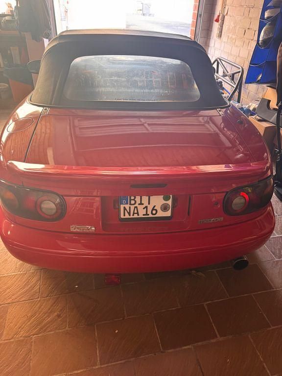 Gebraucht Mazda MX5 116 PS (85 kW) 1991 Rot Cabrio