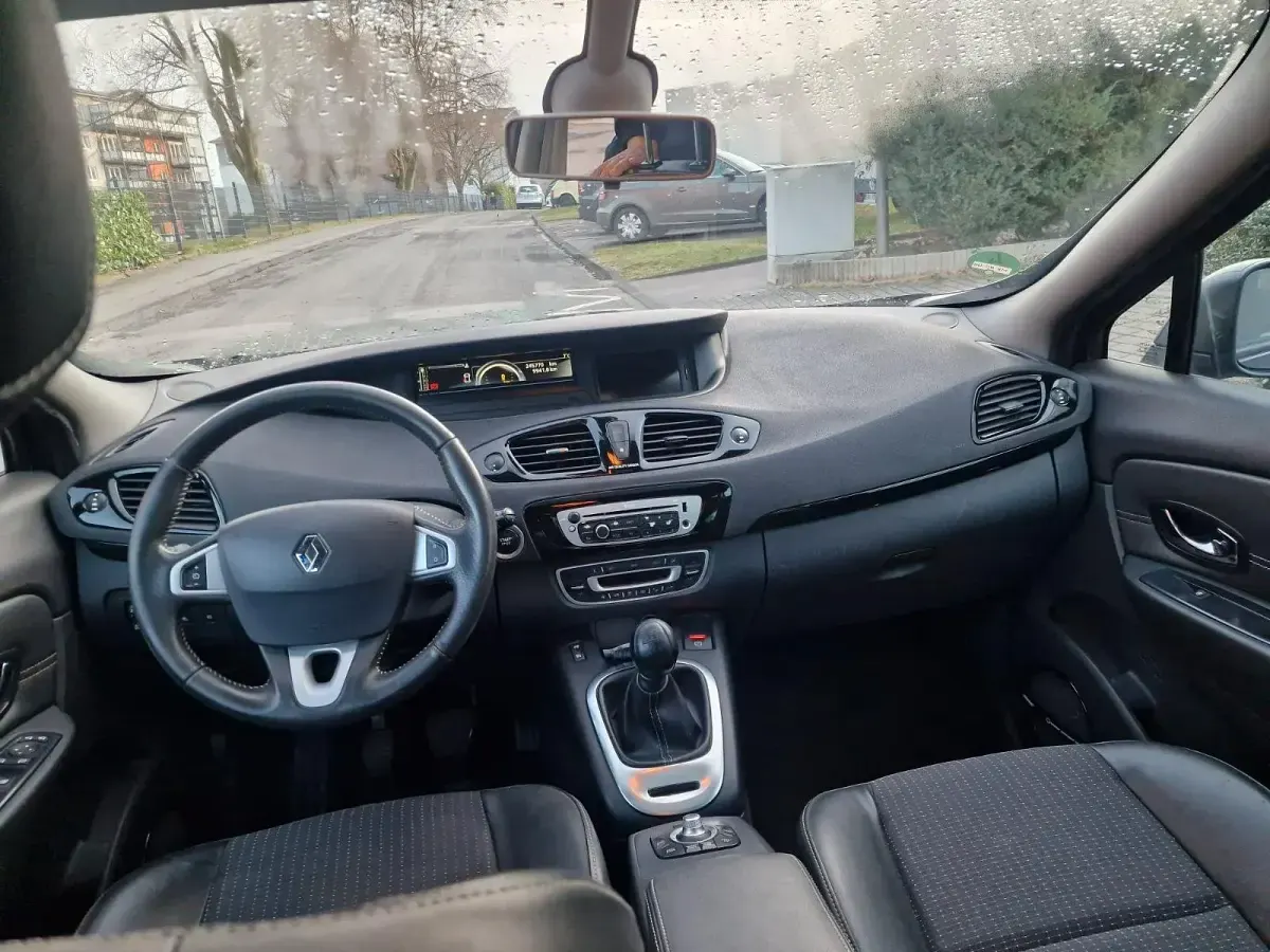 Gebraucht Renault Grand Scénic III Bose Edition 109 PS (80 kW) 2012 Schwarz Van / Kleinbus