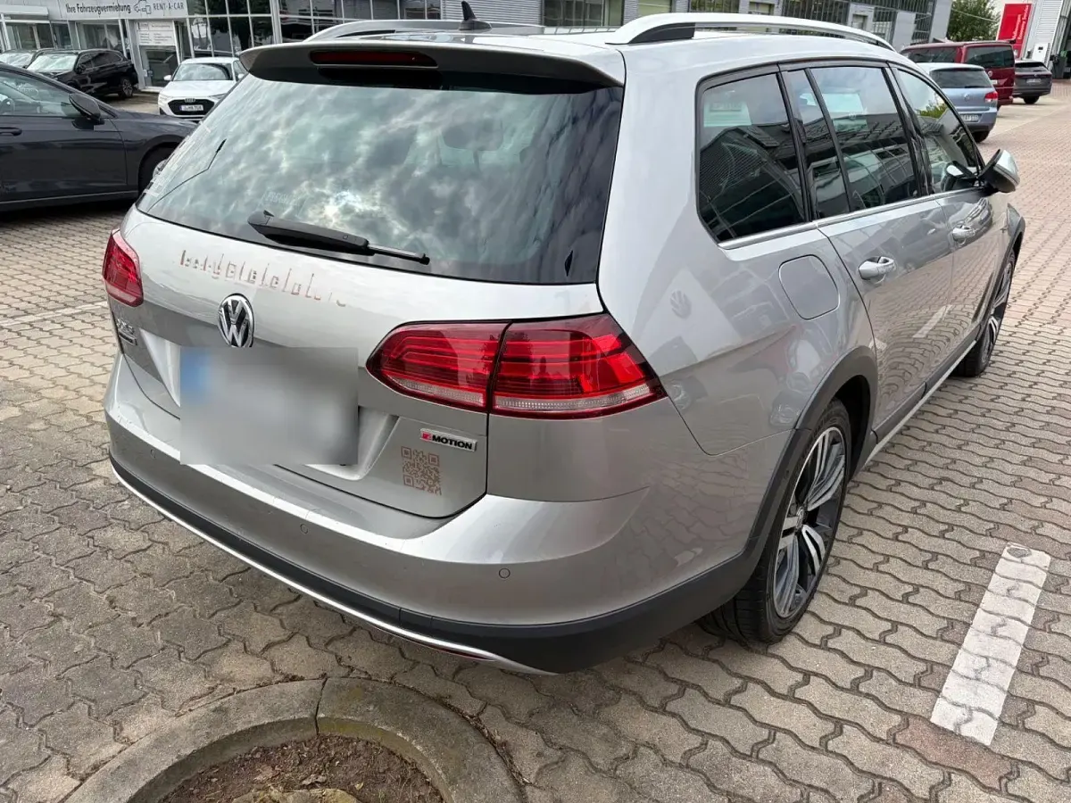 Gebraucht VW Golf Alltrack 184 PS (135 kW) 2019 Silber Kombi