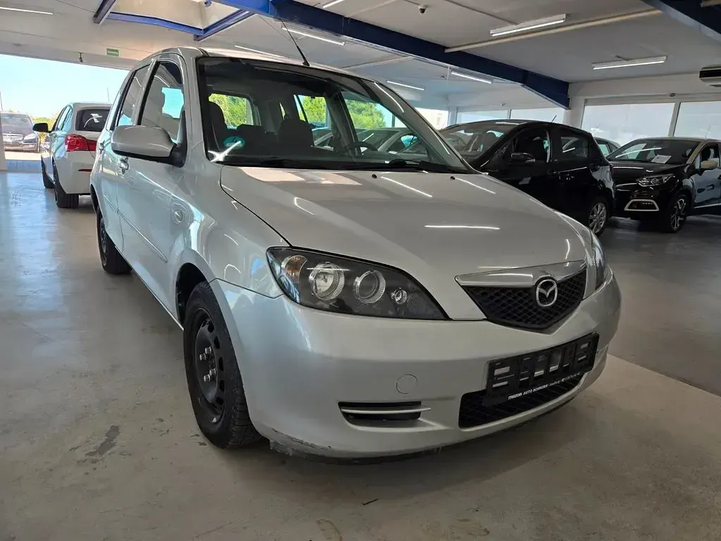 Usata Mazda 2 Active 80 CV (58 kW) 2006 Argento Utilitaria
