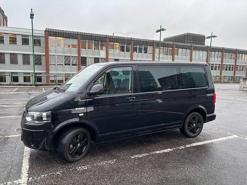 Schwarz Gebraucht 2010 VW T5 Van | 18.000 € (Etwas zu teuer) - Bild 1/4