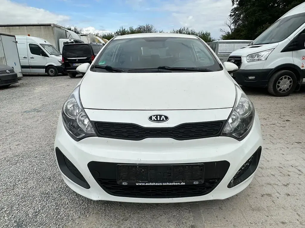Gebraucht Kia Rio Edition 7 75 PS (55 kW) 2012 Weiß Kleinwagen