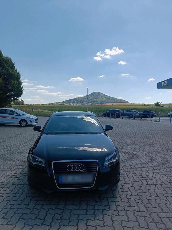 Schwarz Gebraucht 2010 Audi A3 Limousine | 4.200 € (Superpreis) - Bild 1/4