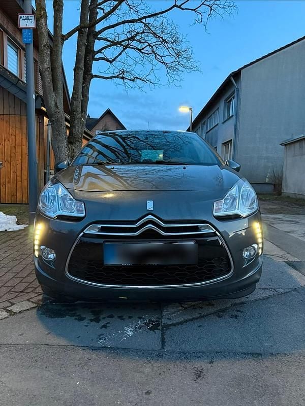 Gebraucht Citroën DS3 110 PS (80 kW) 2014 Grau Kleinwagen