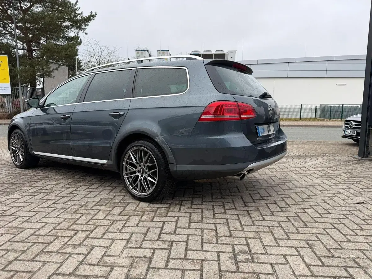 Gebraucht VW Passat Alltrack 177 PS (130 kW) 2014 Grau Kombi