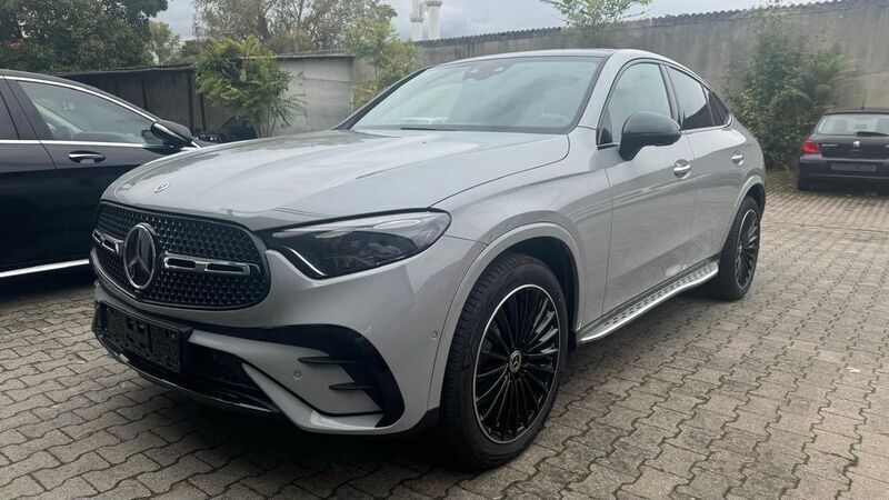 Grau Gebraucht 2024 Mercedes GLC300 Limousine | 69.900 € (Fairer Preis) - Bild 1/4