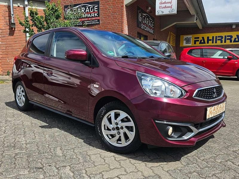 Bordeauxrot (p) Gebraucht 2016 Mitsubishi Space Star Edition+ Kleinwagen | 7.999 € (Fairer Preis) - Bild 1/4