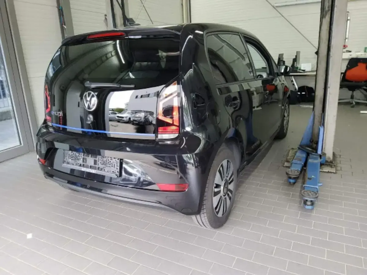 Gebraucht VW e-up! Style 61 kW (83 PS) 2022 Kleinwagen