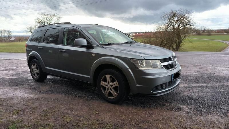 Gebraucht Dodge Journey SE 140 PS (102 kW) 2010 Grau SUV