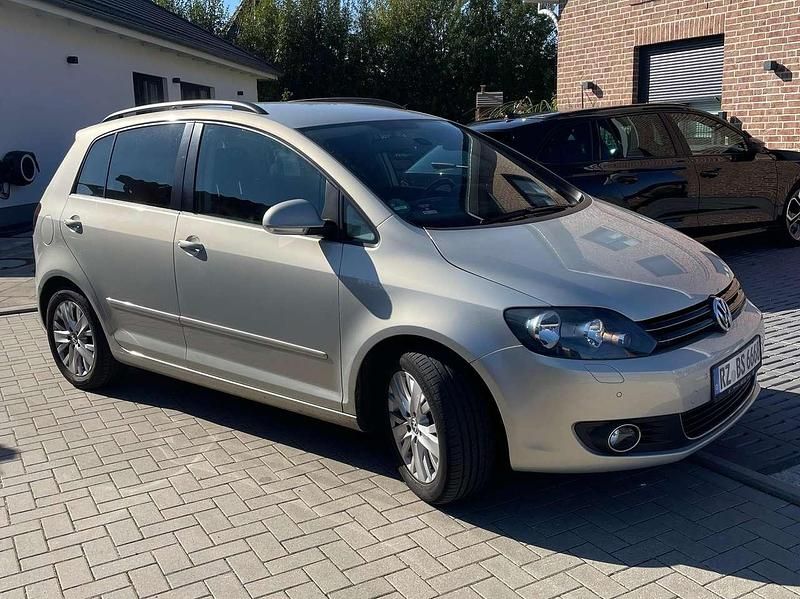 Gebraucht VW Golf VII Life 122 PS (89 kW) 2013 Silber Limousine