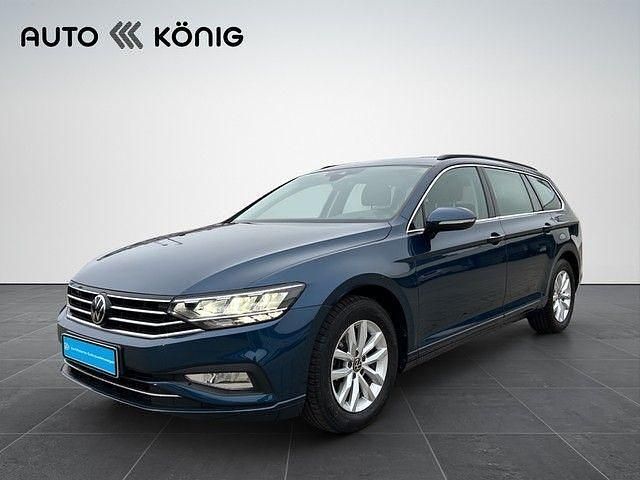 Gebraucht VW Passat Business 150 PS (110 kW) 2022 Blau Kombi
