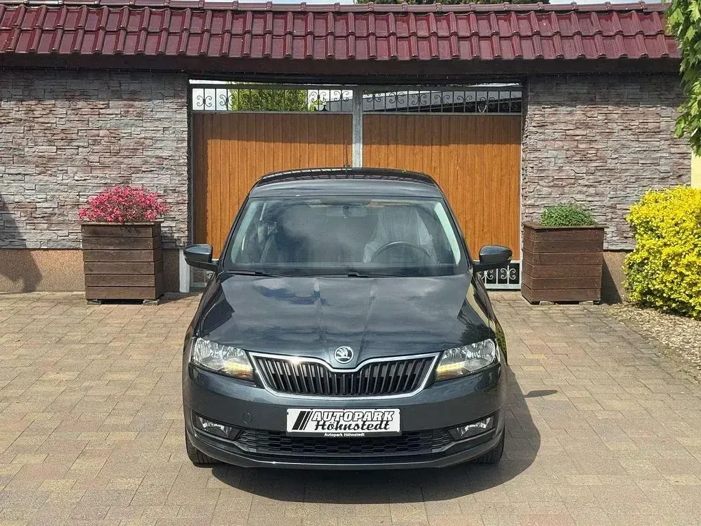 Gebraucht Skoda Rapid Ambition 110 PS (80 kW) 2018 Quarzgrau metallic Kleinwagen