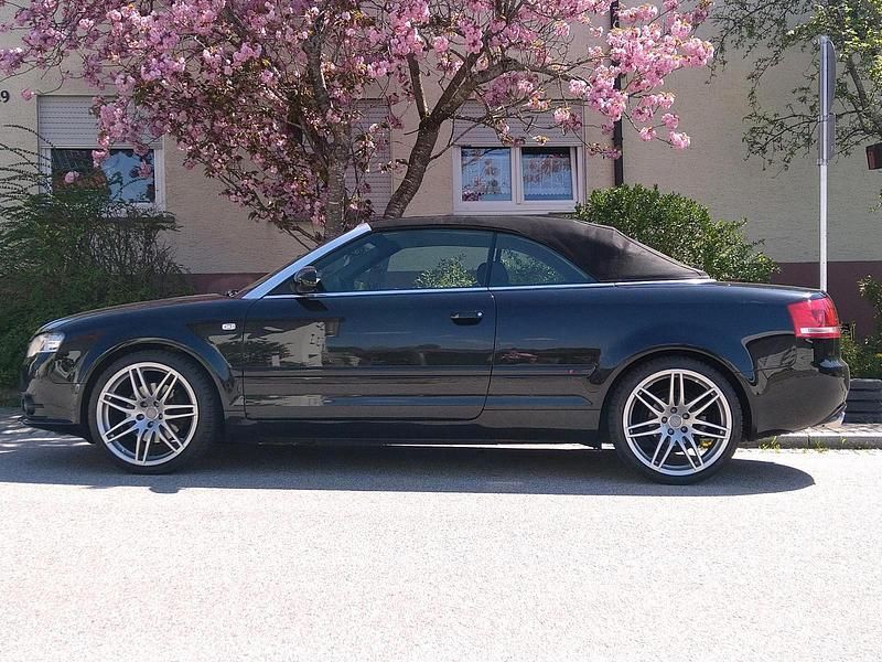 Schwarz Gebraucht 2009 Audi A4 Cabriolet S-line plus Cabrio | 12.999 € - Bild 1/4