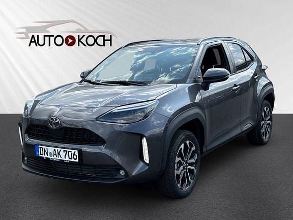 Gebraucht Toyota Yaris Hybrid Plus 131 PS (96 kW) 2025 Marlin grau metallic SUV