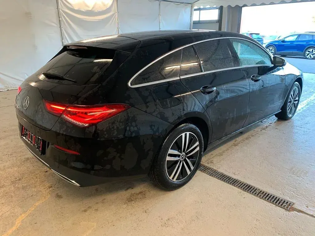 Gebraucht Mercedes CLA250e 218 PS (160 kW) 2022 Schwarz Coupé