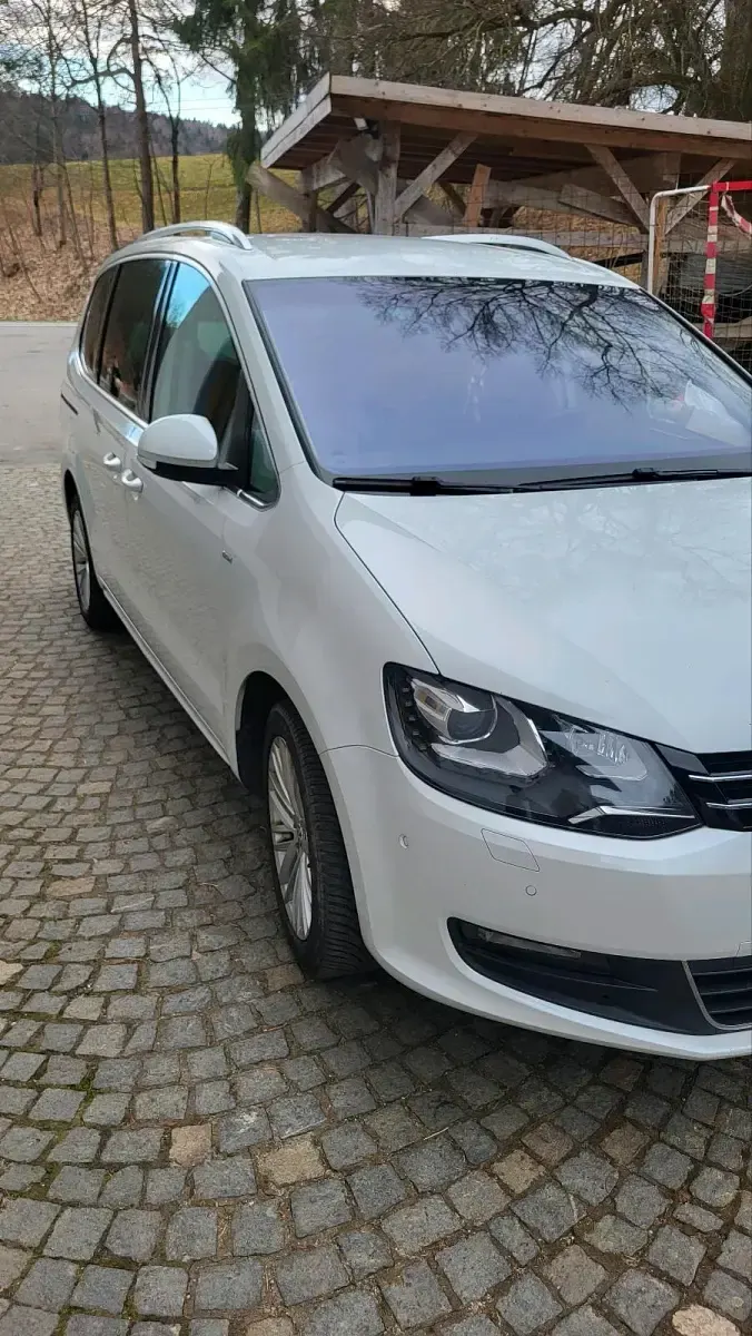 Gebraucht VW Sharan 177 PS (130 kW) 2014 Weiß Van / Kleinbus