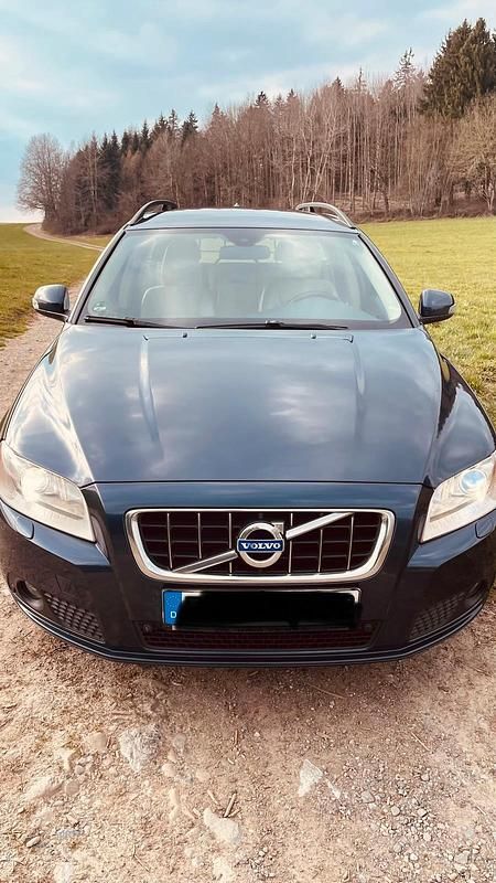 Gebraucht Volvo V70 205 PS (150 kW) 2011 Blau Kombi