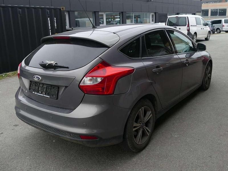 Gebraucht Ford Focus 116 PS (85 kW) 2014 Braun Limousine