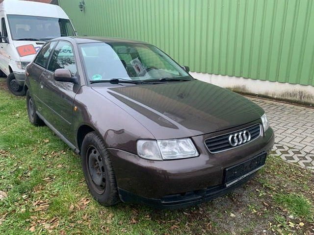 Gebraucht Audi A3 Attraction 101 PS (74 kW) 1998 Braun metallic Limousine