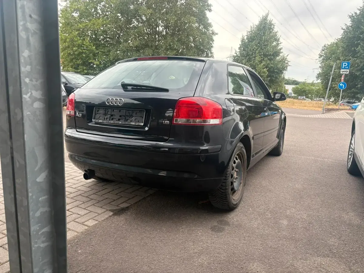 Gebraucht Audi A3 102 PS (75 kW) 2006 Schwarz Kleinwagen