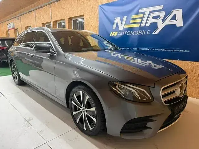 Gebraucht Mercedes E400 AMG line 340 PS (250 kW) 2018 Grau Limousine