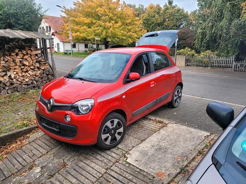 Rot Gebraucht 2015 Renault Twingo Dynamique Kleinwagen | 6.300 € (Guter Preis) - Bild 1/4