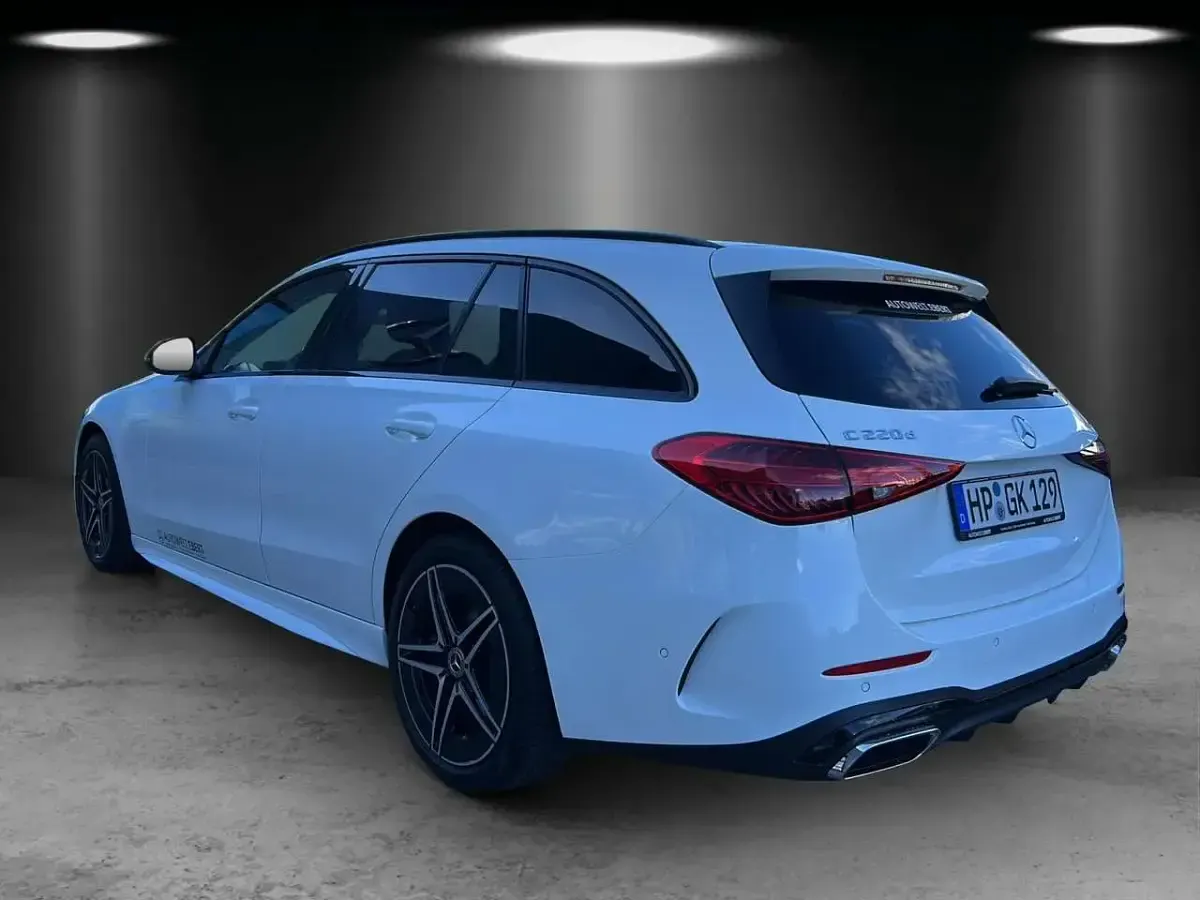 Gebraucht Mercedes C220 AMG 197 PS (144 kW) 2025 Weiß Limousine