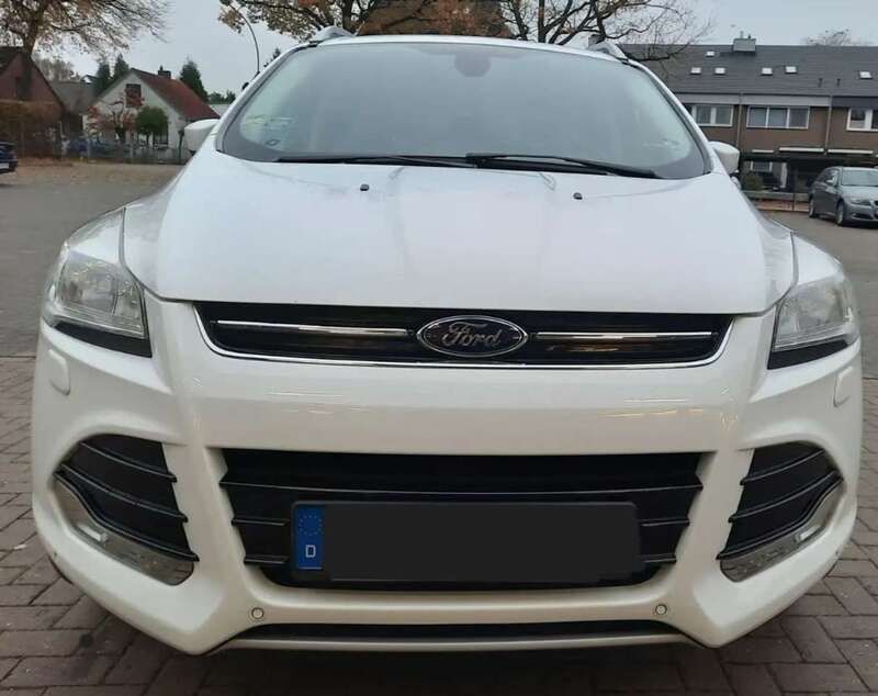 Weiß Gebraucht 2014 Ford Kuga Titanium SUV | 7.800 € (Superpreis) - Bild 1/4